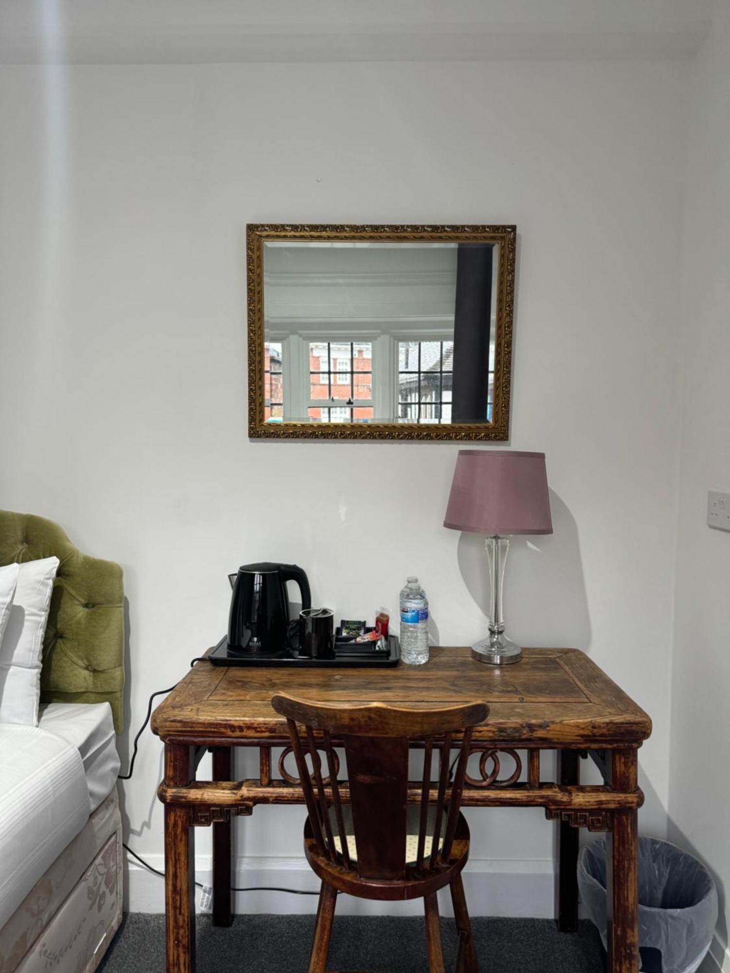 Juniper Berry Inn Southampton